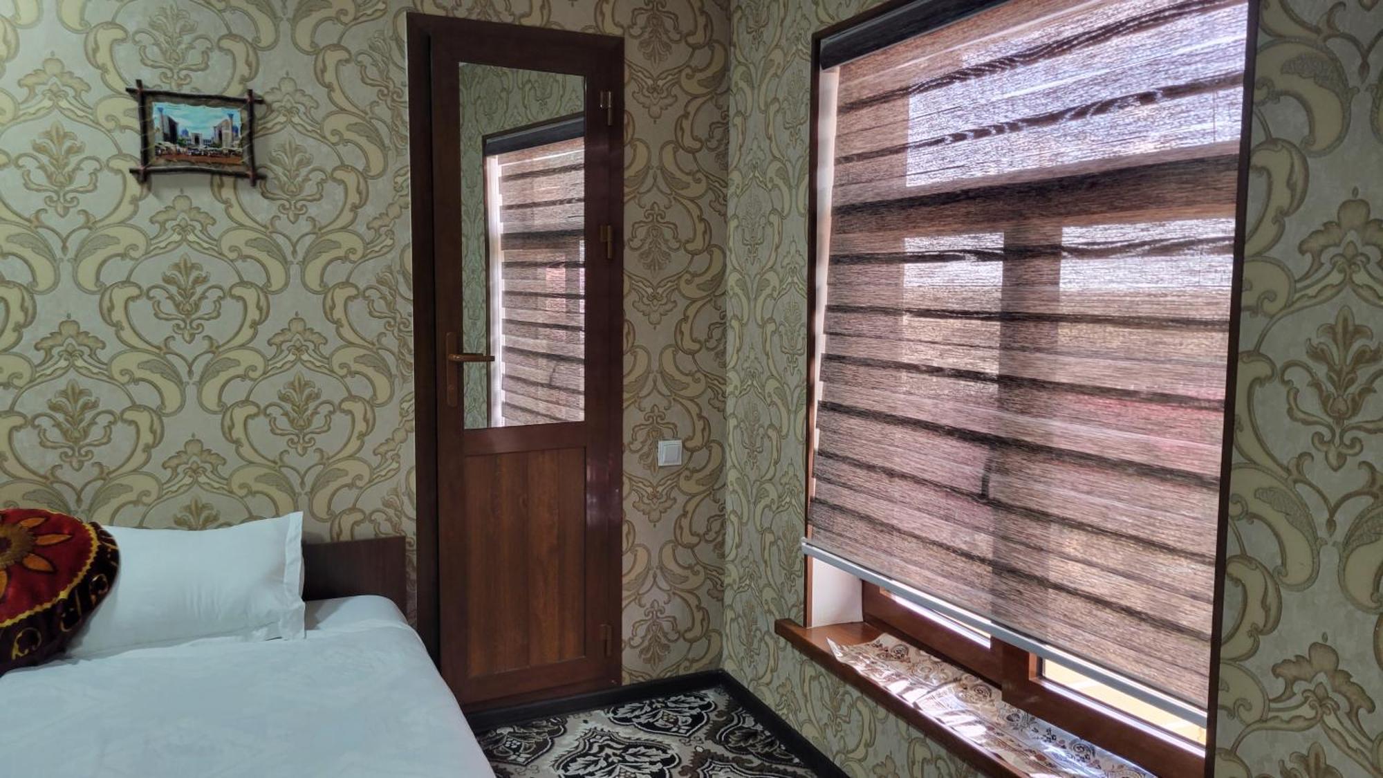 Imran&Bek Hotel Самарканд Стая снимка